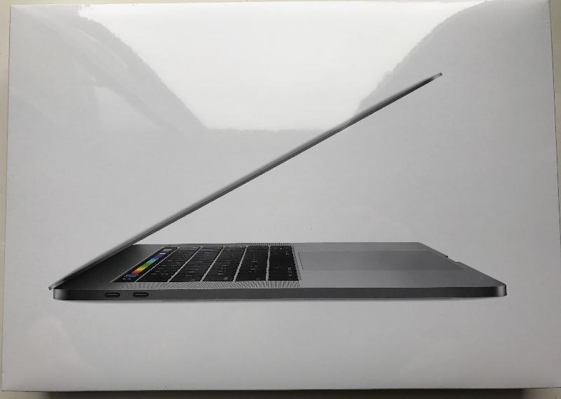 New Apple MacBook Pro Laptop, Size : 15