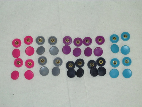 Snap Buttons, Packaging Type : Pouches