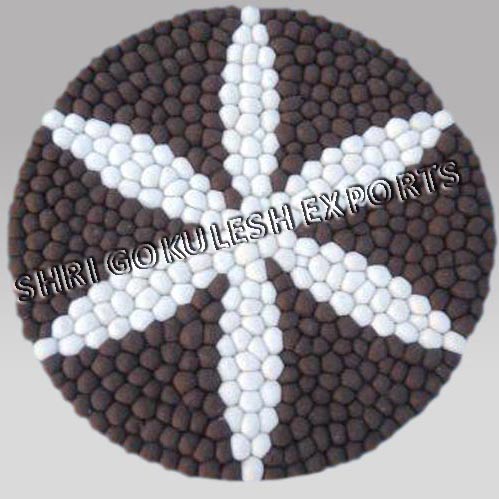 SGE Wool Felt Ball Rugs, for Home, Living Room, Indoor, Outdoor, Floor covering, Style : Pebble