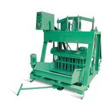 Concrete brick making machine