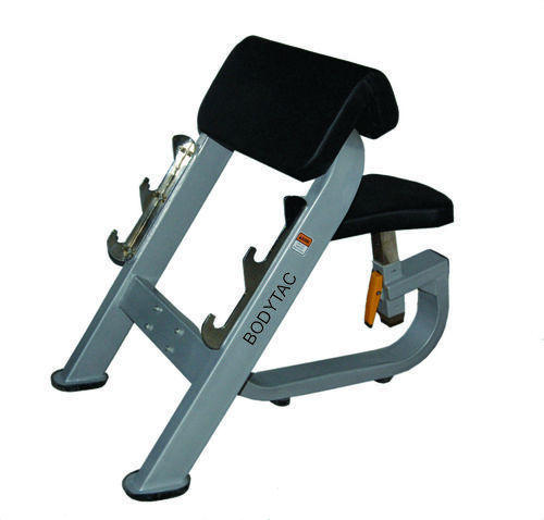 Seated Preacher Curl Machine