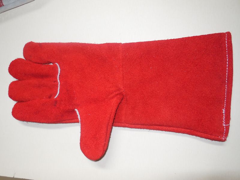 Red welding with cotton lining, for Industrial, Feature : Heat Resistant