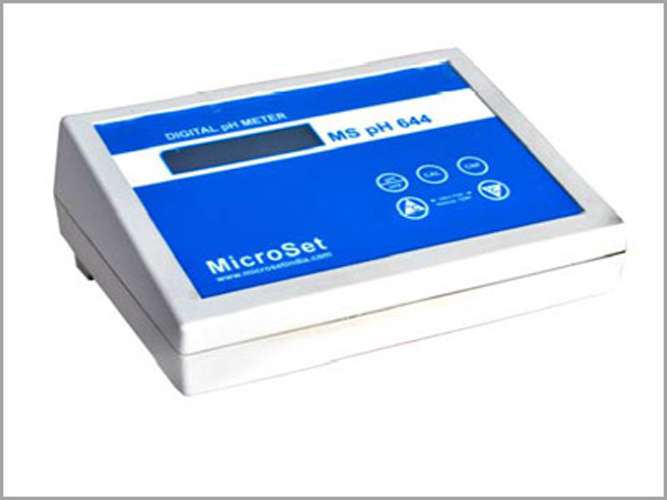 Table Top pH Meter Microprocessor