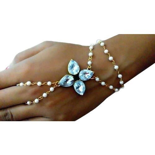 Pearl Hand Chain, Size : Standard