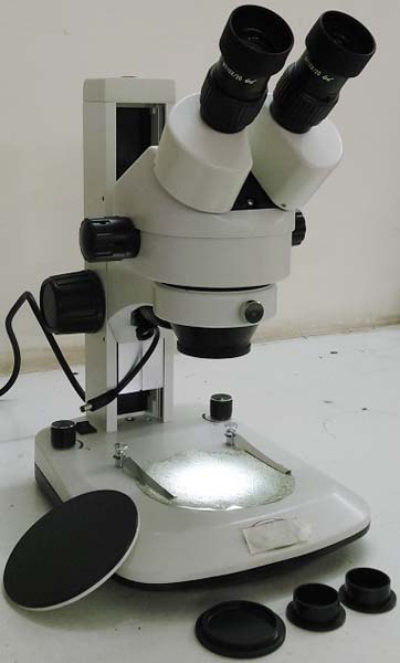 Steel Microscope for Woven
