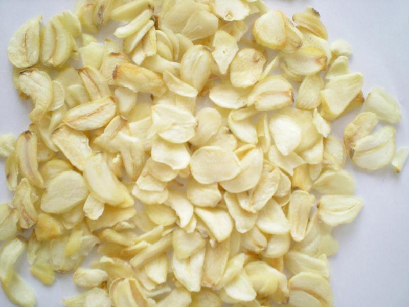 Dried Garlic Flakes