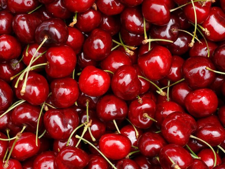 Organic Fresh Cherry, Packaging Type : Packed in good quality boxes