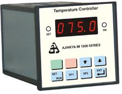 IM1953 TWO SET POINT TEMPERATURE CONTROLLER