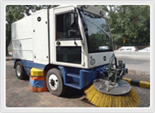 Self Propelled Road Sweeping Machines