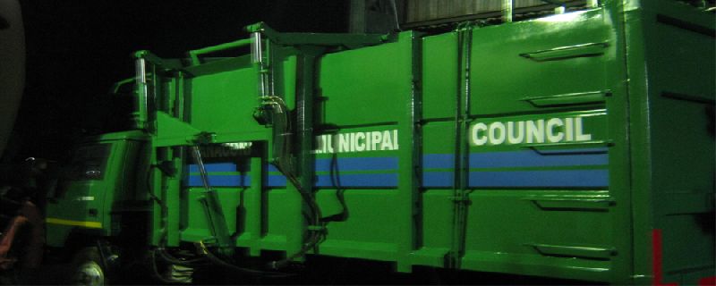 Side Loading Garbage Compactor