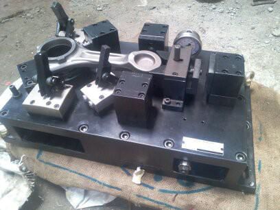 Rough Boring Connecting Rod VMC Hydraulic Clamping Fixture