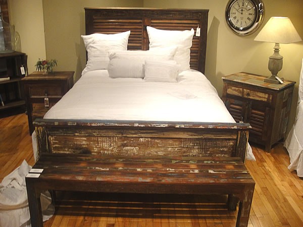 Indian Impression Reclaimed wood bed, Size : Customisable