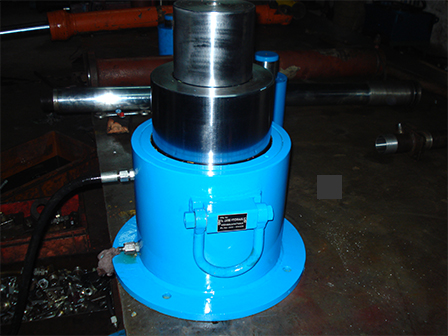 TELESCOPIC HYDRAULIC JACK