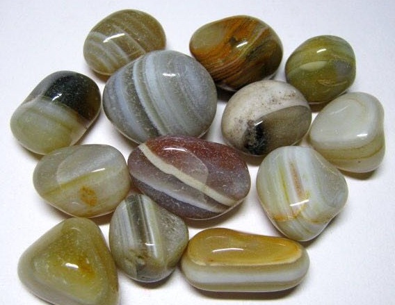 Doraber Pebble Stones, Color : Cream, White Yellow