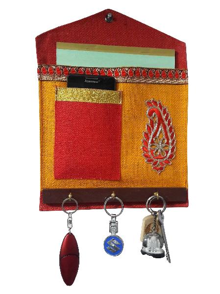 Jute Wall Hanging with Key Holders
