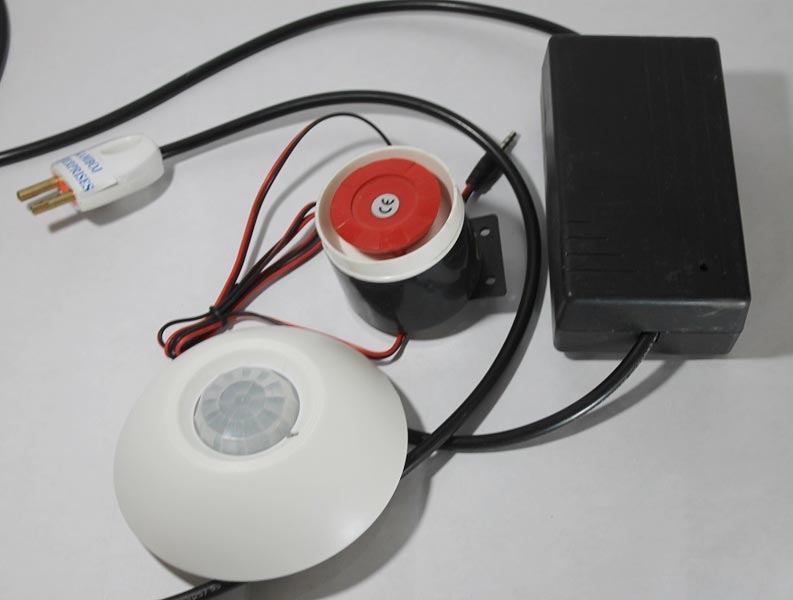 Pir Sensor with Wired Hooter