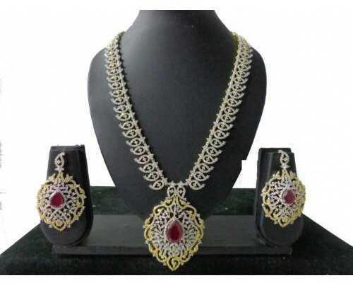 Ladies Stylish Imitation Necklace Set