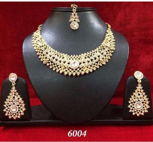 Ladies Traditional Necklace Set