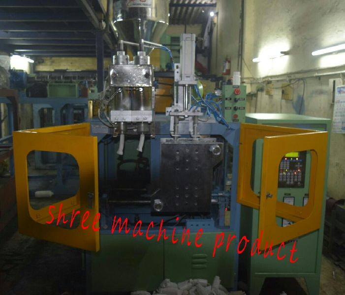 fully automatic plastic blow molding machine.