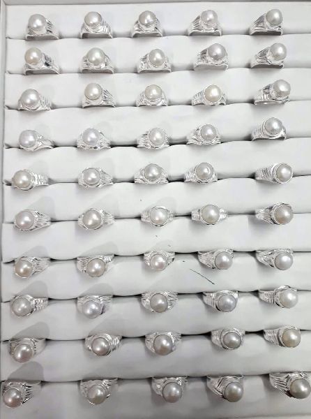 Silver Ladies Pearl Rings
