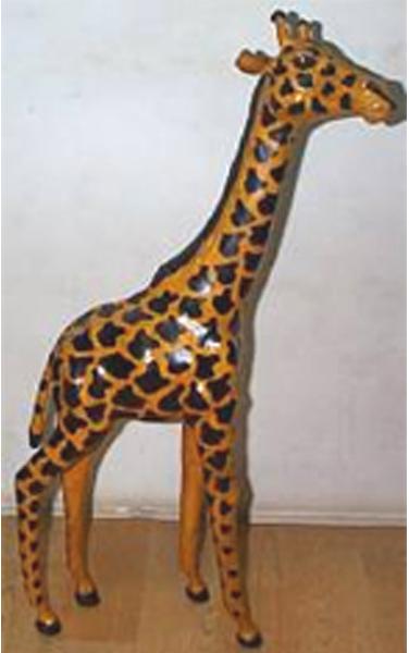 3035 Leather Animal Giraffe statue
