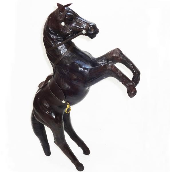3010 Leather Animal Horse Jumping statue