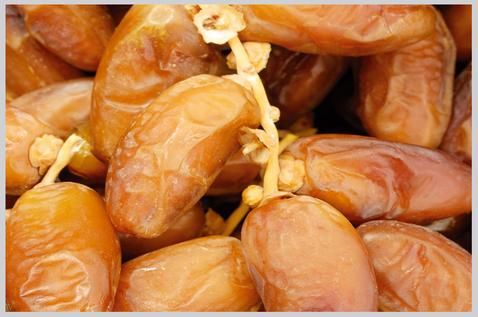 Deglet Nour Dates