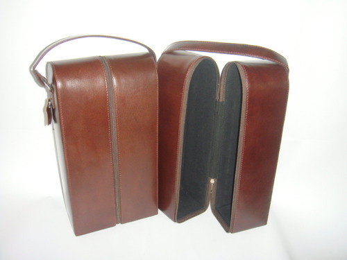 Leather wine case
