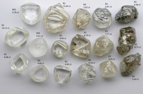 loose rough diamonds