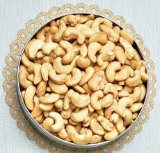 Cashew nuts, Packaging Size : 200g, 500g, 1kg