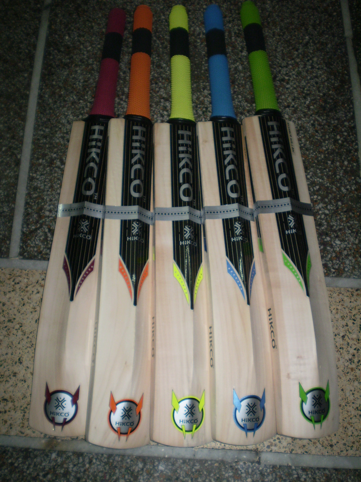 Cricket bat-010