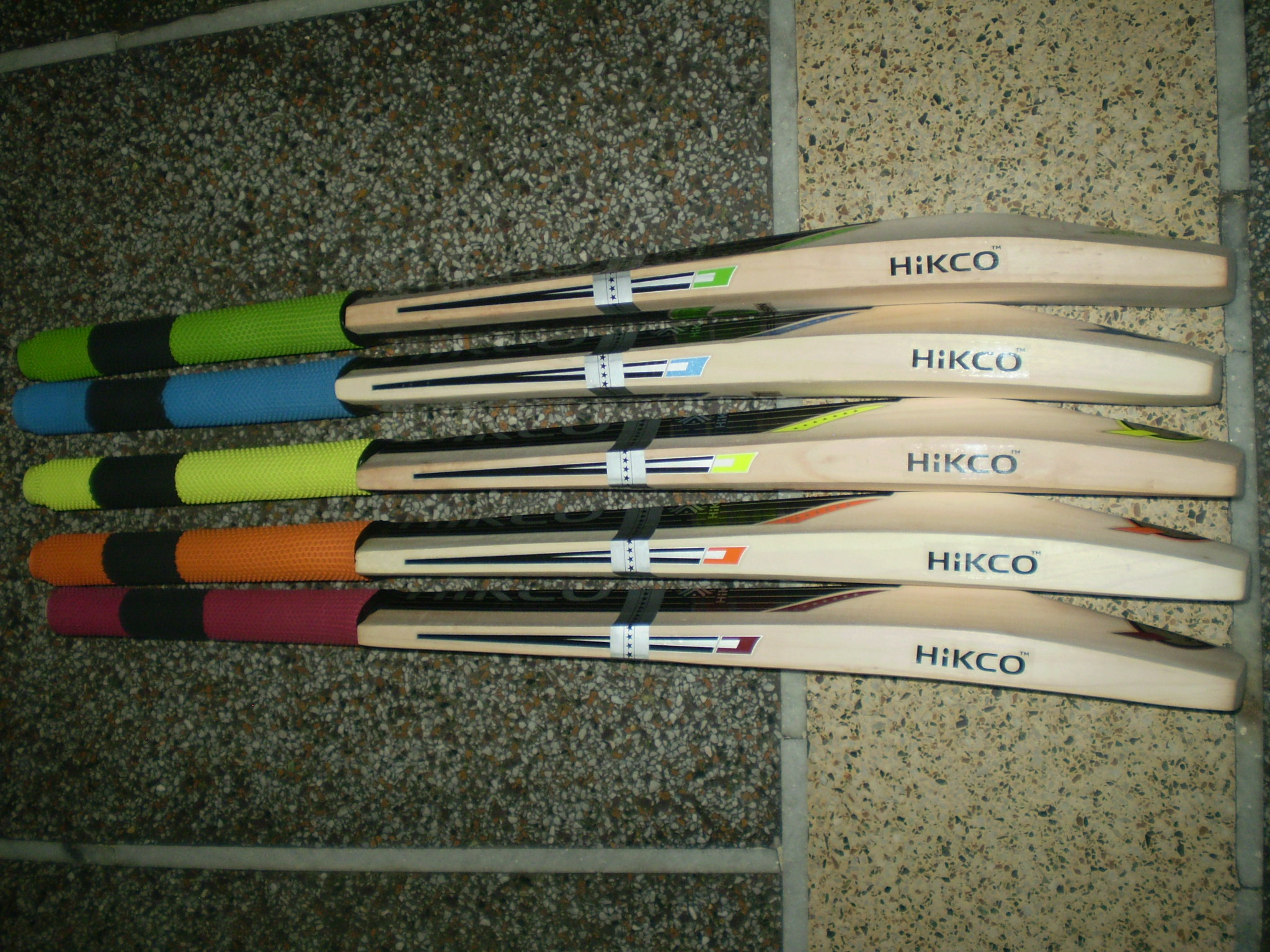 Cricket bat-012