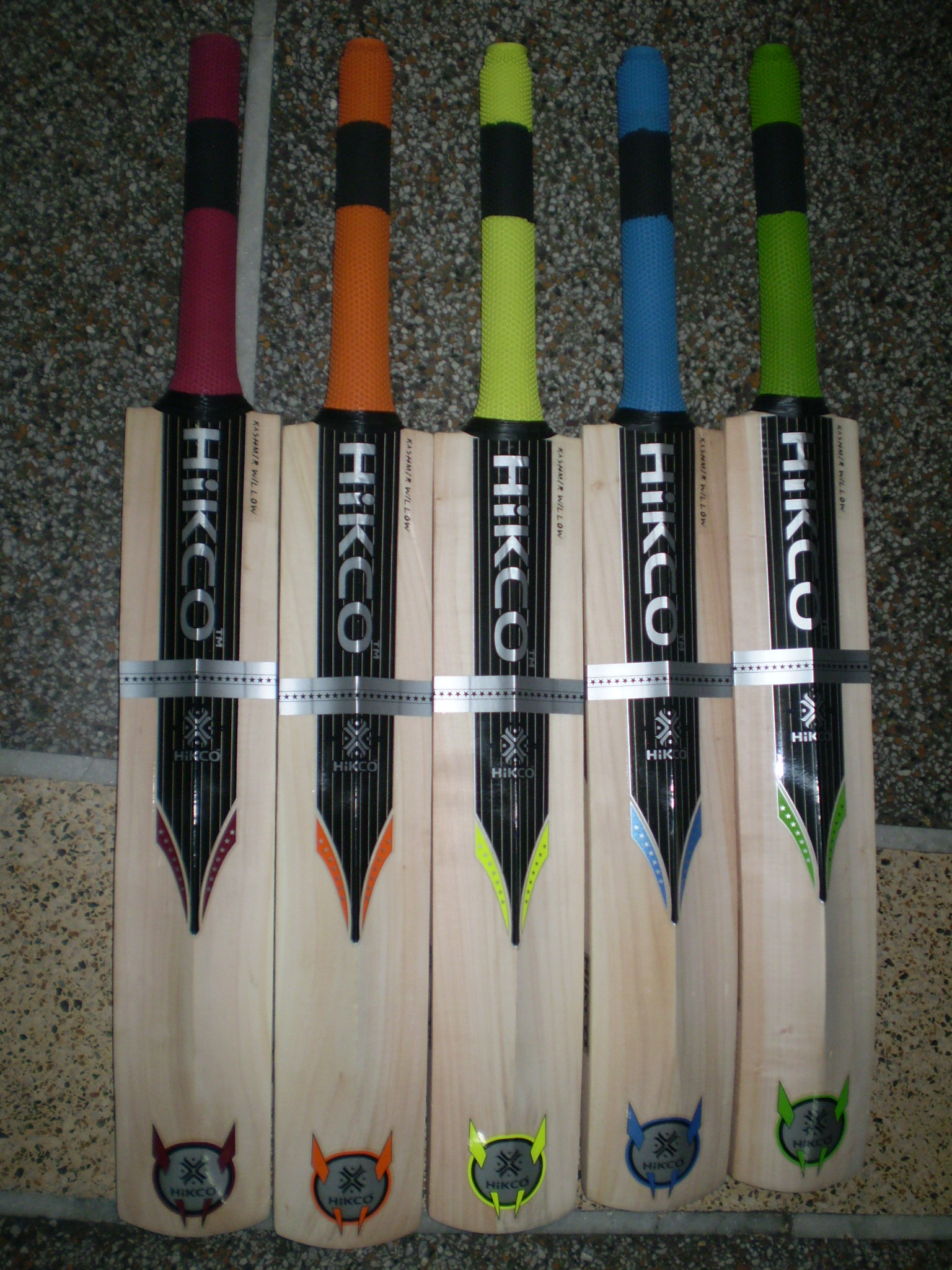 Cricket bat-015