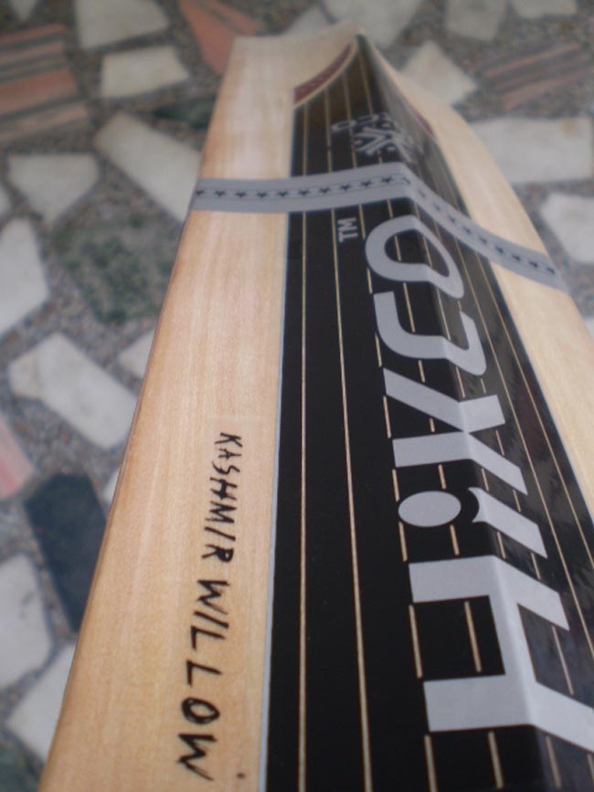 Cricket bat-018