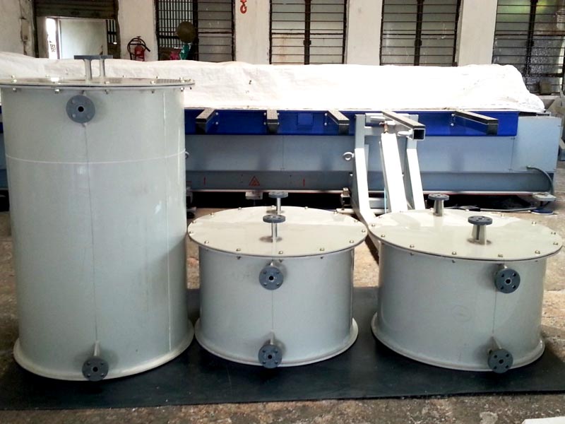 Rectangular Non Polished Mild Steel dosing tanks, for Filling Chemical, Certification : CE Certified