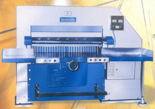 Semi Automatic Paper Folding Machine