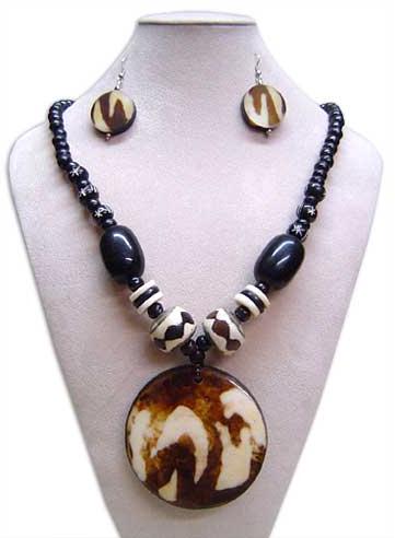 Horn Necklaces (HB-03)