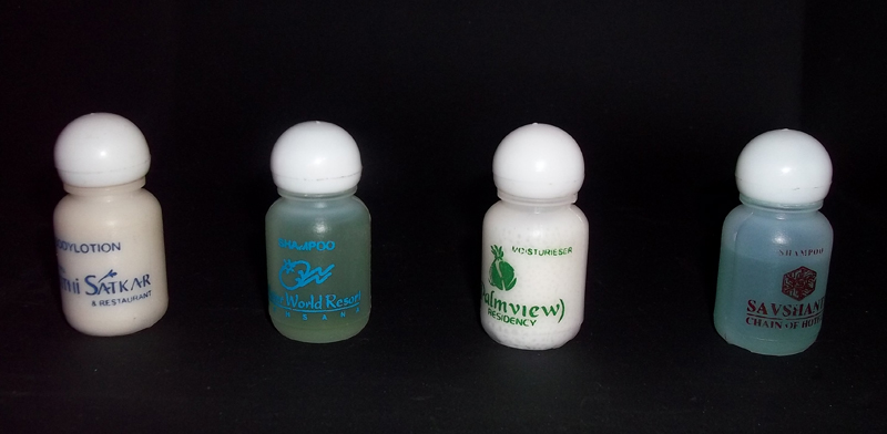 Hotel Shampoo Bottles 541074 