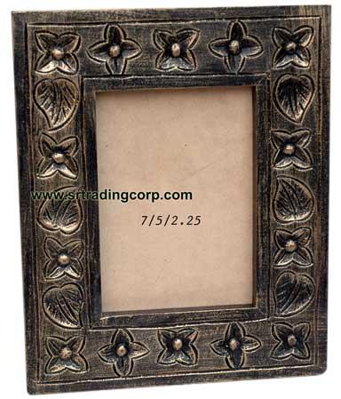 Wooden Photo Frame - 01