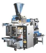 Multi track packing machine