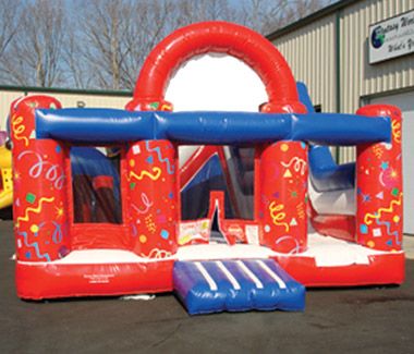 Traditional 6-n-1 Inflatable Moonbounce