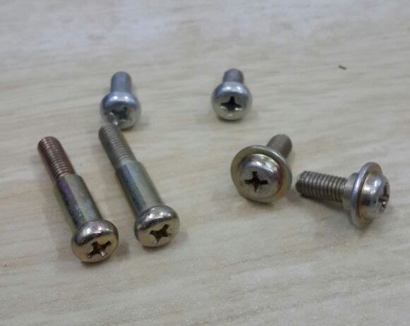 Pan Head Screws