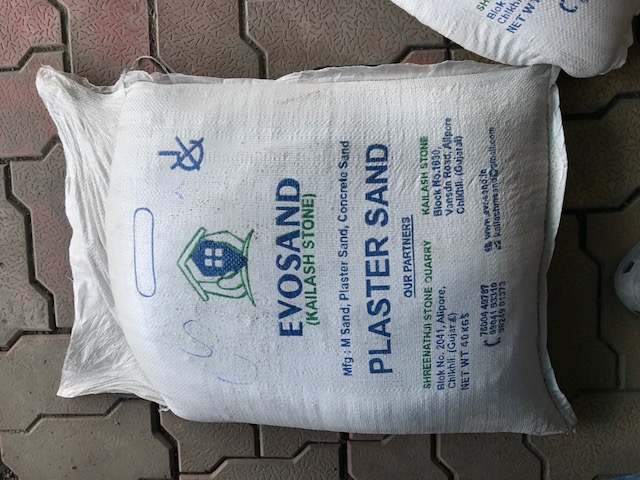 Plaster sand