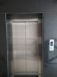 Fully Automatic Door Passenger Lift