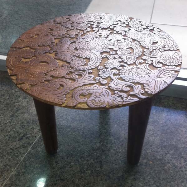 Polished Wooden Round Table, for Home, Feature : Crack Proof, Durable, Easy To Assemble