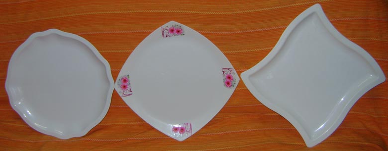 Plastics Plates
