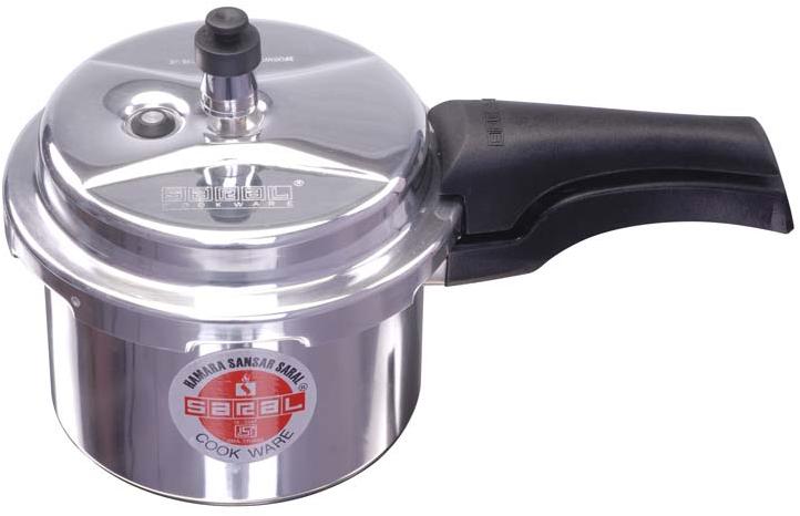 Retailer of Outer Lid Pressure Cooker from Rajkot Gujarat by