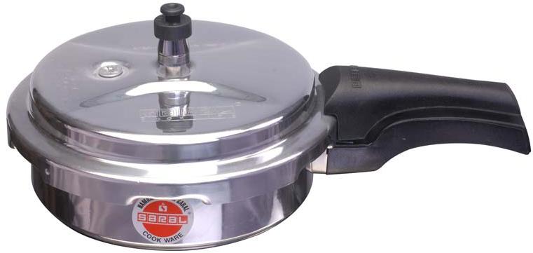 Saral pressure cooker discount 3 litre price