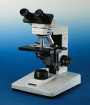 Hund Research Microscope H600
