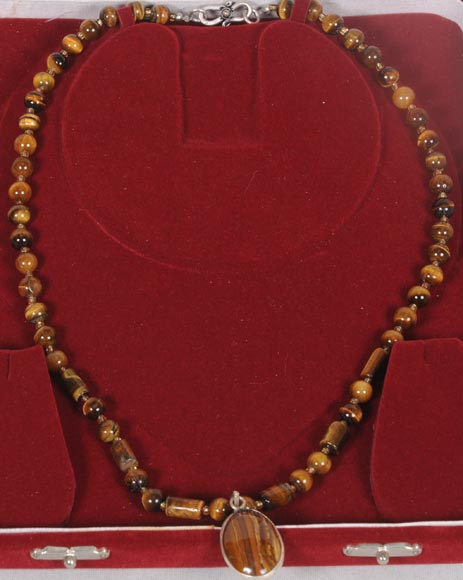 Tiger Eye Beads and Pendant Necklace, Color : Brown